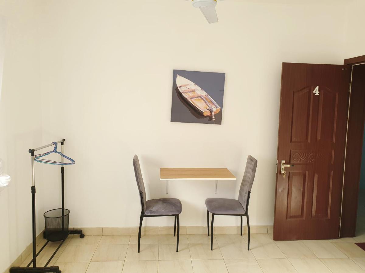 Guest House Mangui Baxu Rooms & Apartment Tarrafal  Exterior foto