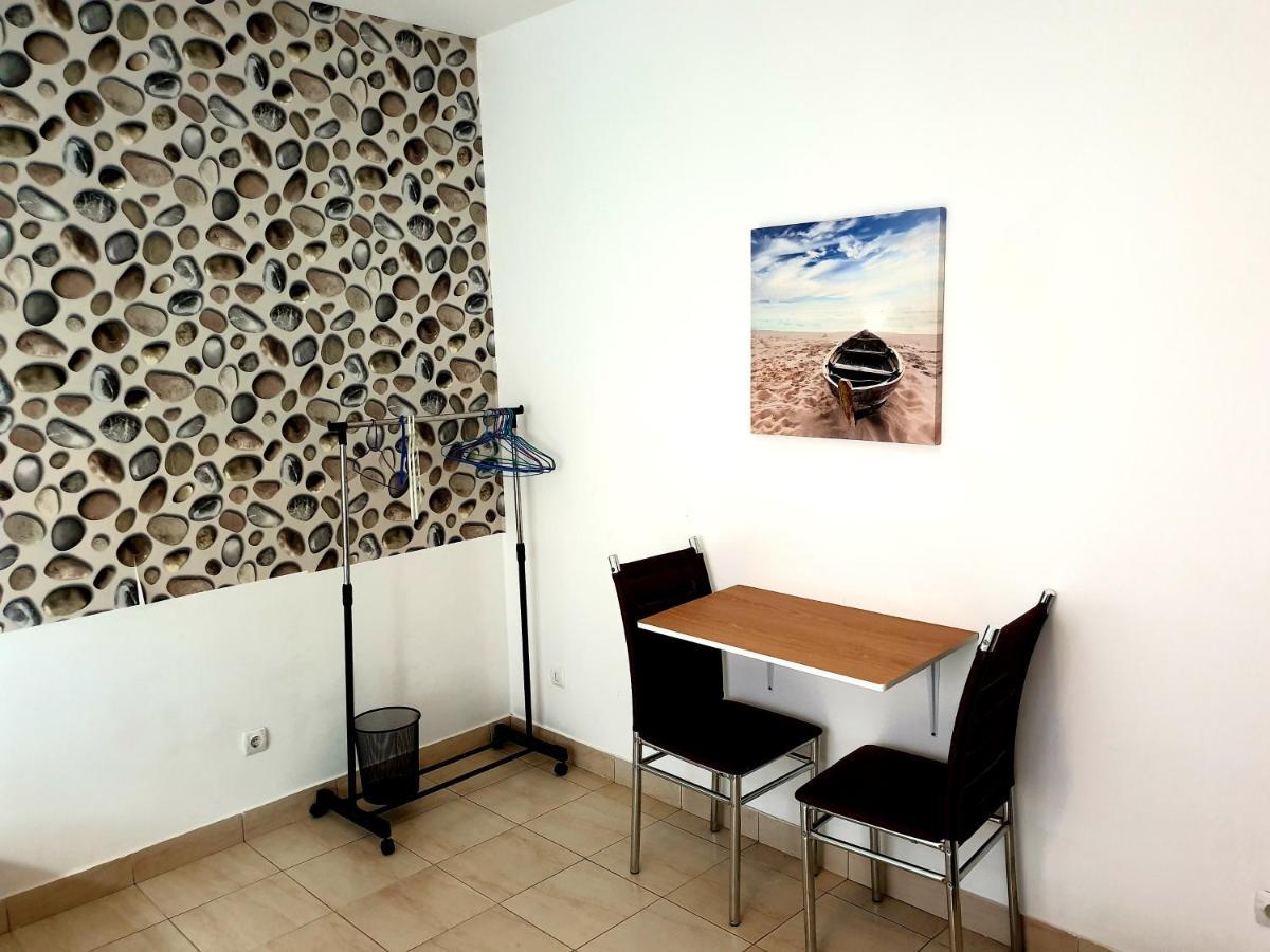 Guest House Mangui Baxu Rooms & Apartment Tarrafal  Exterior foto